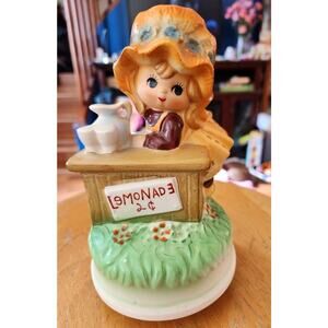 Vintage 1970s Fred Rogers Ceramic Bonnet Girl Lemonade Stand music box